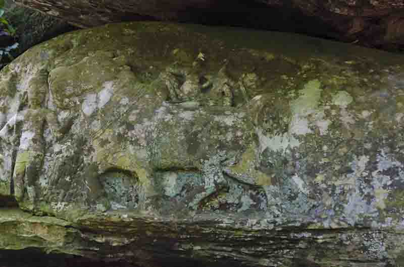 89 - Camboya - Kbal Speam o valle de las mil lingas - grabados en la piedra